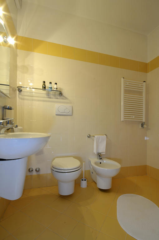Bed and Breakfast Barocco.Oberdan Lecce Habitación foto