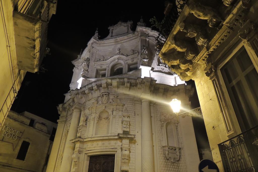 Bed and Breakfast Barocco.Oberdan Lecce Exterior foto